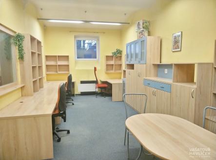 . | Pronájem - skladovací prostor, 413 m²