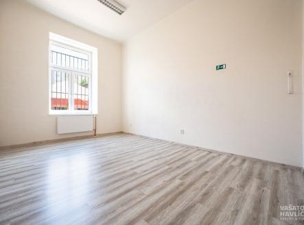 . | Pronájem - obchodní prostor, 49 m²