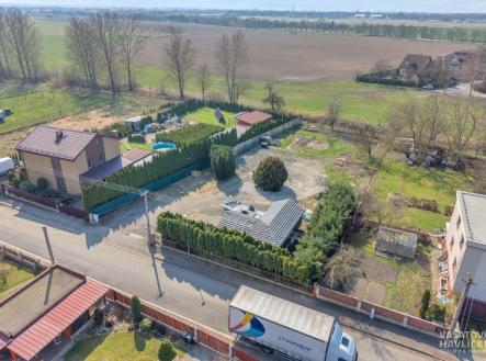 . | Prodej - pozemek pro bydlení, 1 476 m²