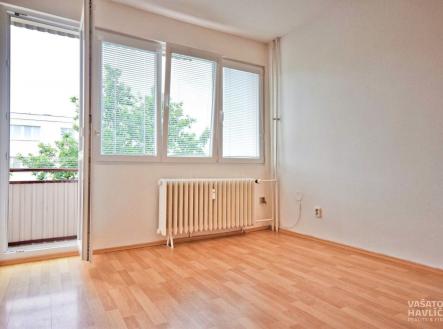 . | Pronájem bytu, 1+kk, 36 m²