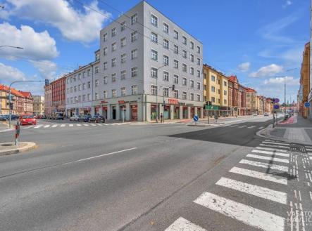 . | Pronájem bytu, 4+kk, 111 m²