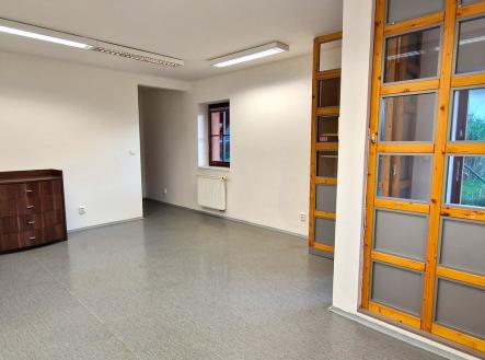 20230906-190426.jpg | Pronájem - obchodní prostor, 83 m²
