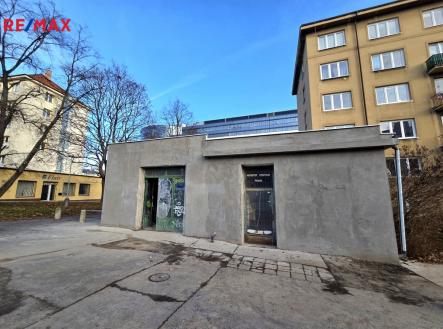 20251128-093817.jpg | Pronájem - obchodní prostor, 420 m²