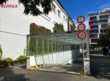 img-3866.jpg | Pronájem - malý objekt/garáž