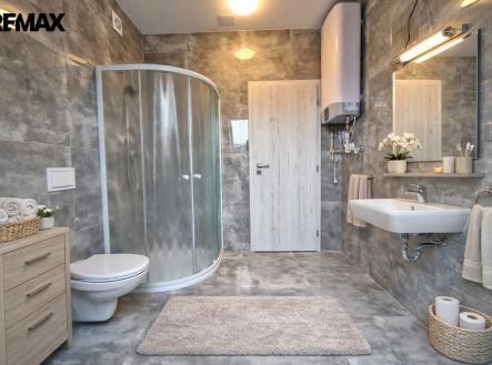 file-00000000867c71fd952685a7210e10e9.png | Pronájem bytu, 2+1, 96 m²