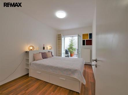 p1160643.jpg | Pronájem bytu, 2+1, 96 m²