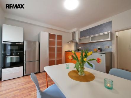 p1160686.jpg | Pronájem bytu, 2+1, 96 m²