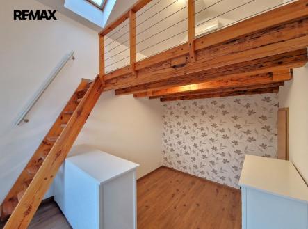 20250116-135801.jpg | Pronájem bytu, 1+1, 38 m²