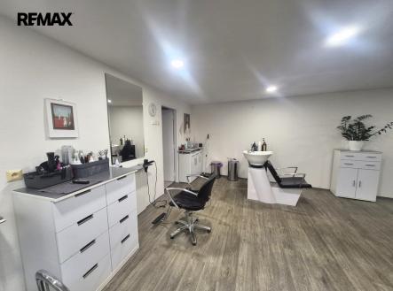 hlavni-mistnost-4.jpeg | Pronájem - obchodní prostor, 67 m²
