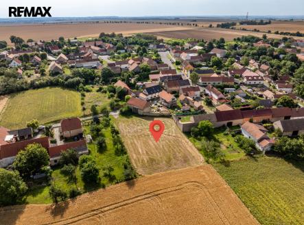 martineves-15-vyznaceni.jpg | Prodej - pozemek pro bydlení, 1 499 m²