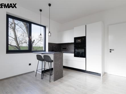 i-8-of-27.jpg | Prodej bytu, 2+kk, 38 m²