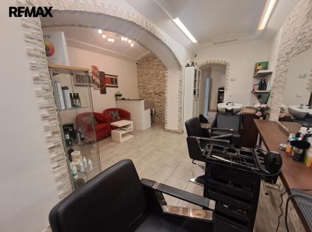 20251105-093828.jpg | Pronájem - obchodní prostor, 52 m²