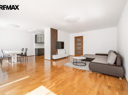 002-karla-englise-9.jpg | Pronájem bytu, 3+kk, 115 m²