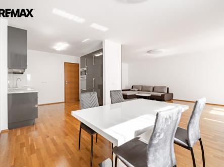 003-karla-englise-7.jpg | Pronájem bytu, 3+kk, 115 m²