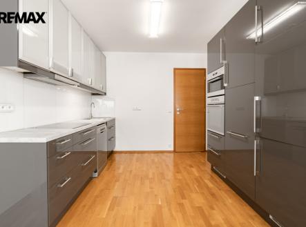 004-karla-englise-8.jpg | Pronájem bytu, 3+kk, 115 m²