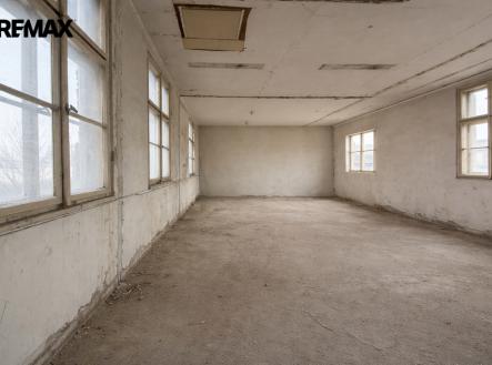 0f7bb73f-743c-4bac-8704-a910b053bf21.png | Pronájem - obchodní prostor, 66 m²