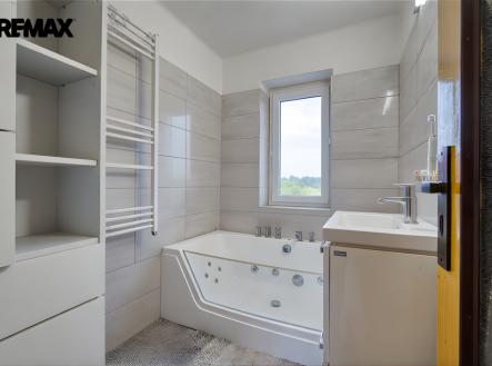 1..png | Prodej - dům/vila, 250 m²