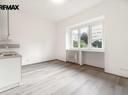 tri-byty-praha-brevnov-07.jpg | Pronájem bytu, 1+kk, 21 m²