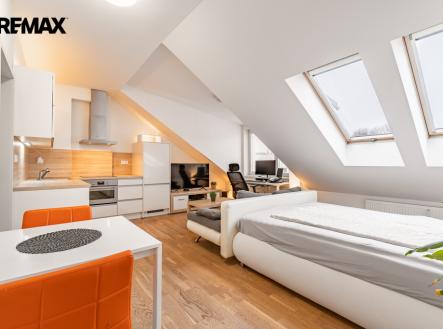 velvarska-01.jpg | Pronájem bytu, 1+kk, 44 m²