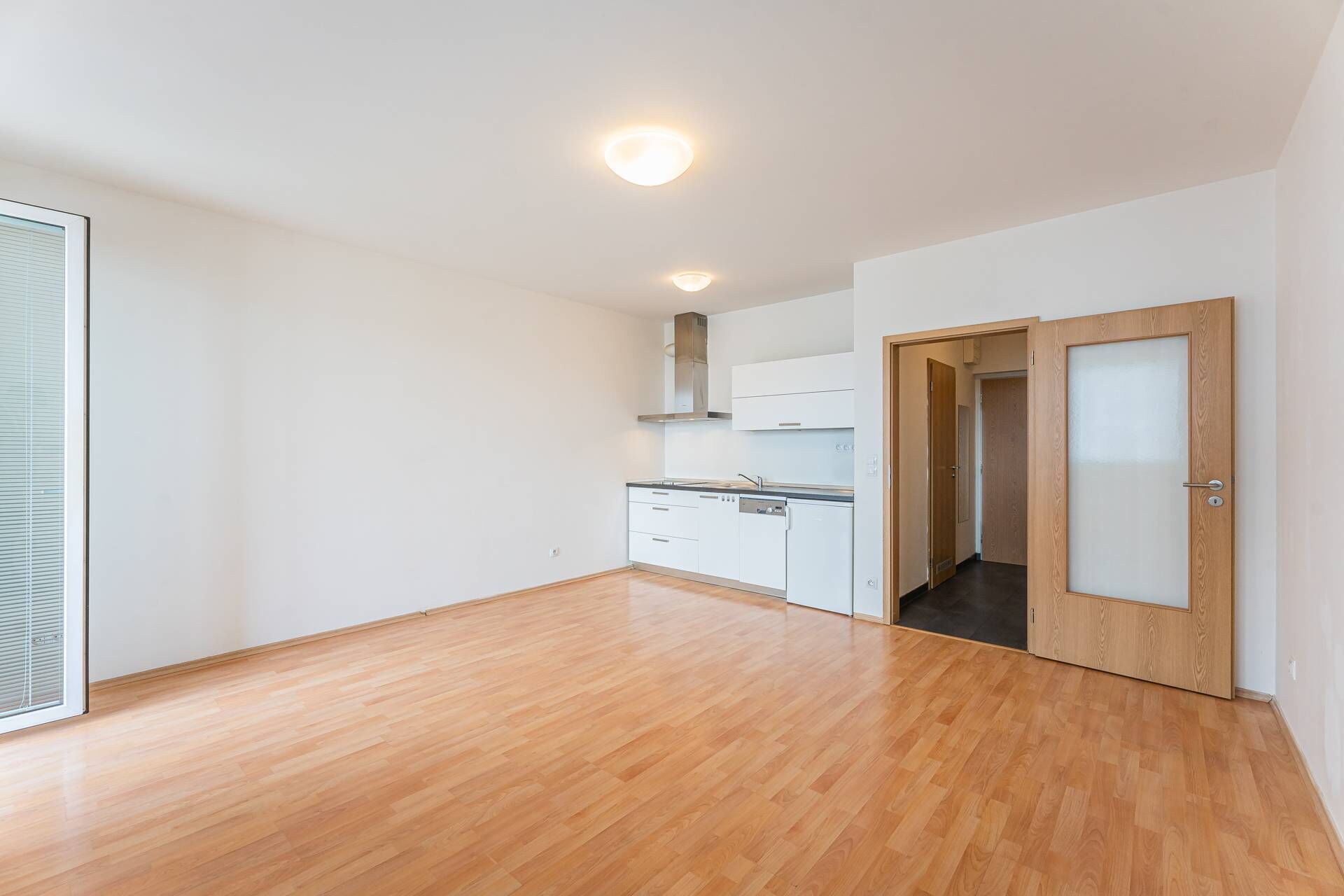 Pronájem byt 1kk/L, 33,5 m², ul. V Dolině, Praha-Michle