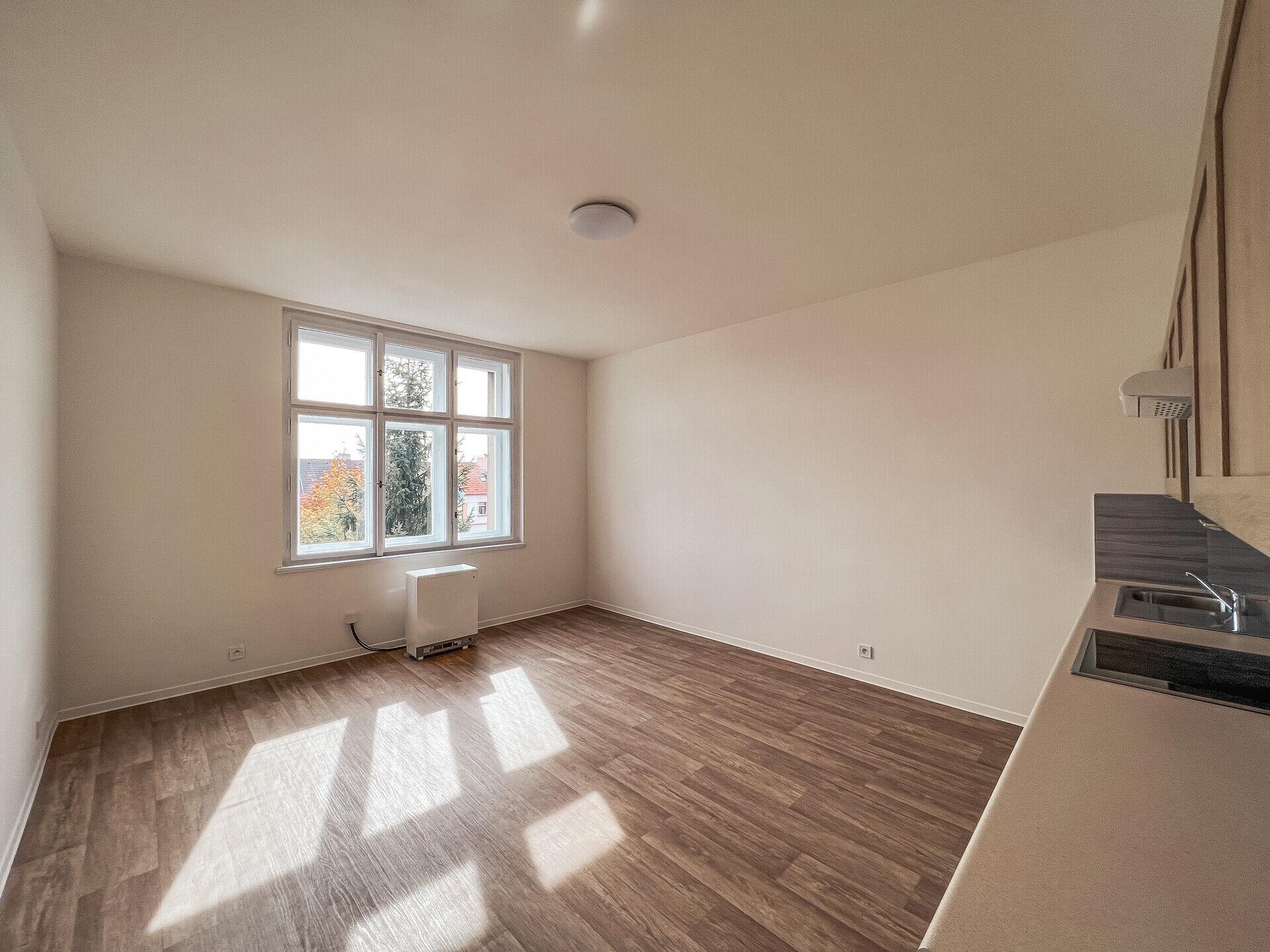 Pronájem bytu  2kk, 44 m2, ul. U První baterie, Praha-Břevnov