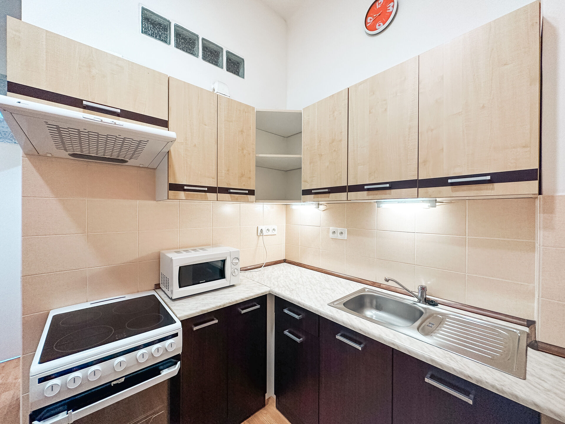 Pronájem bytu 1+1, 30 m2 ul. Jeronýmova, Praha-Žižkov