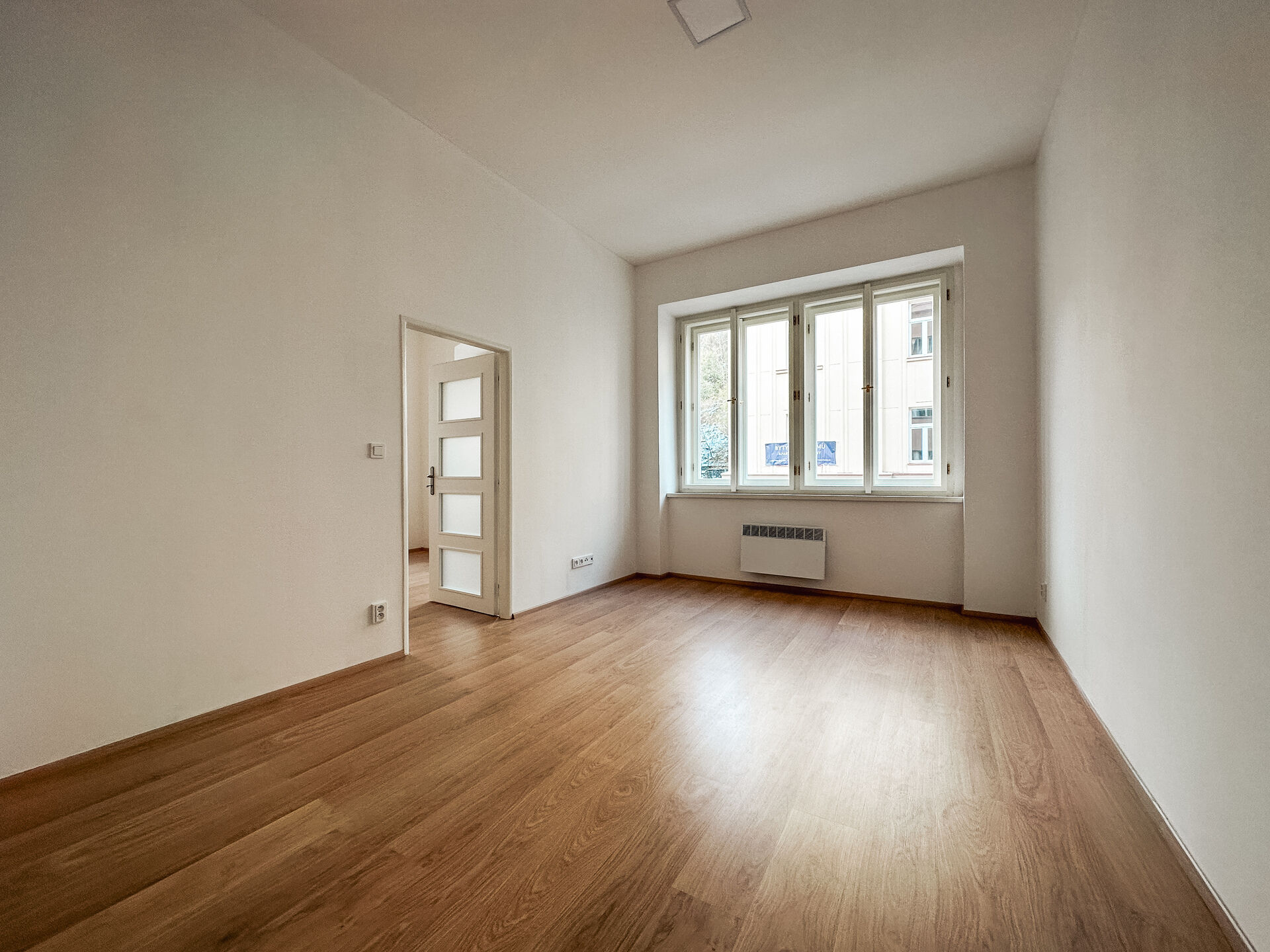 Pronájem 2+1, 45 m2, ul. Jeronýmova, Praha-Žižkov