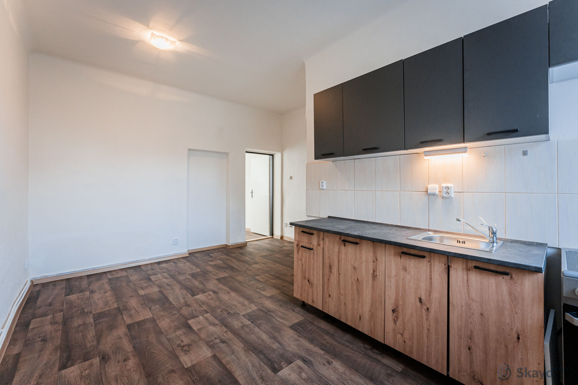 Prodej bytu 2+1, 51 m², ul. Bělomlýnská, Praha-Čakovice