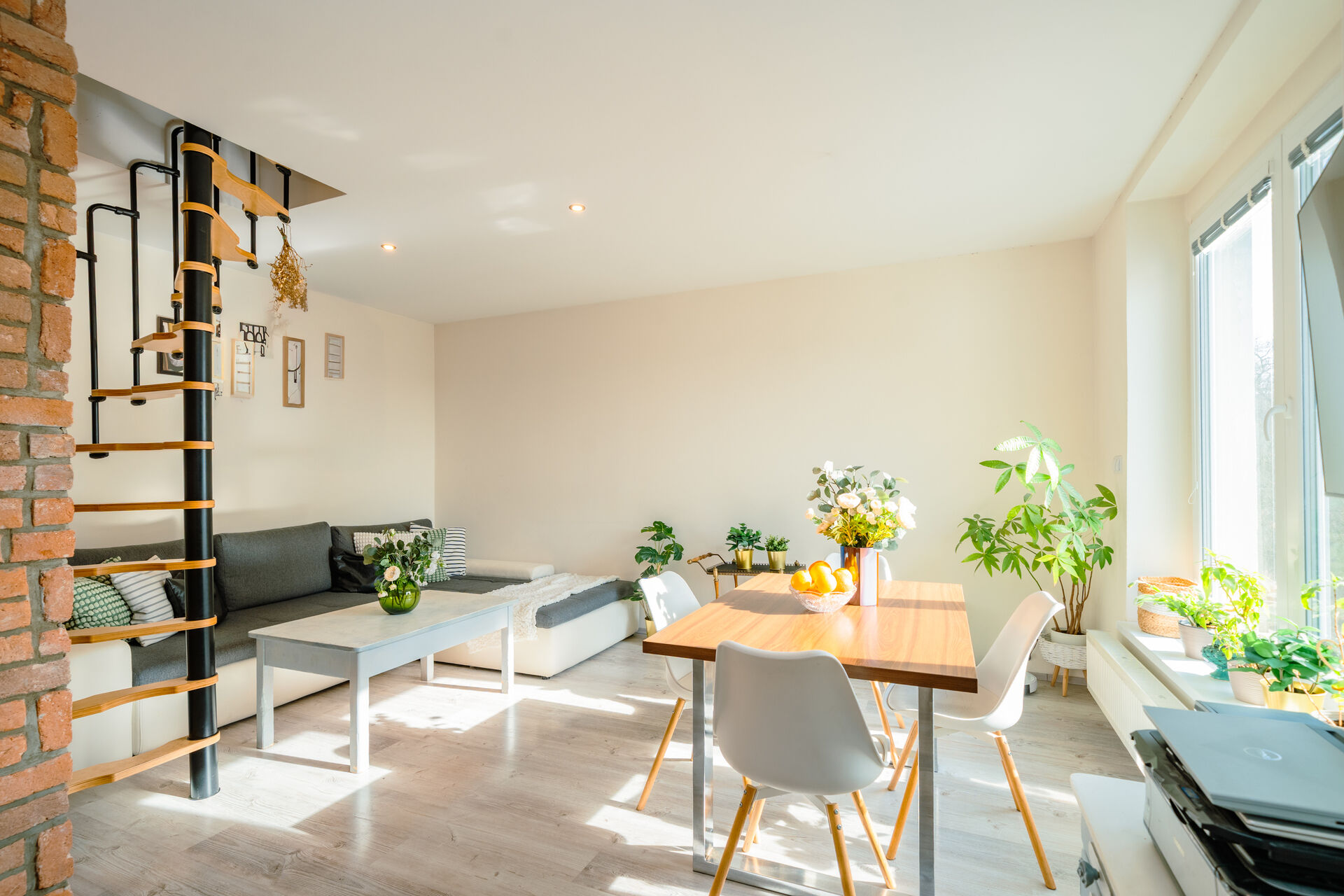 Prodej RD 4+kk, 100m2, pozemek 395 m2, ul. Spojovací, Máslovice