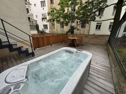 Pronájem bytu, 2+kk, 70 m²