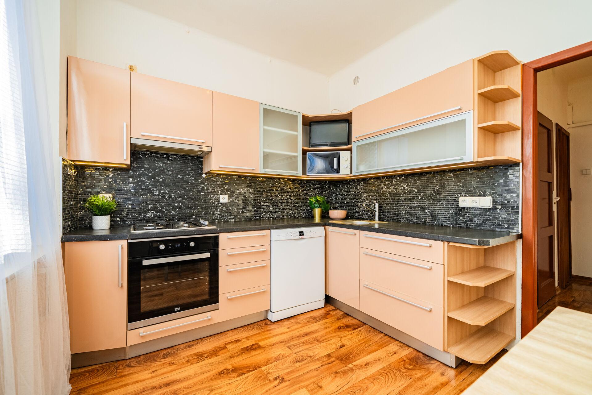 Prodej 2+1, 60m2, P10, ulice Jakutská