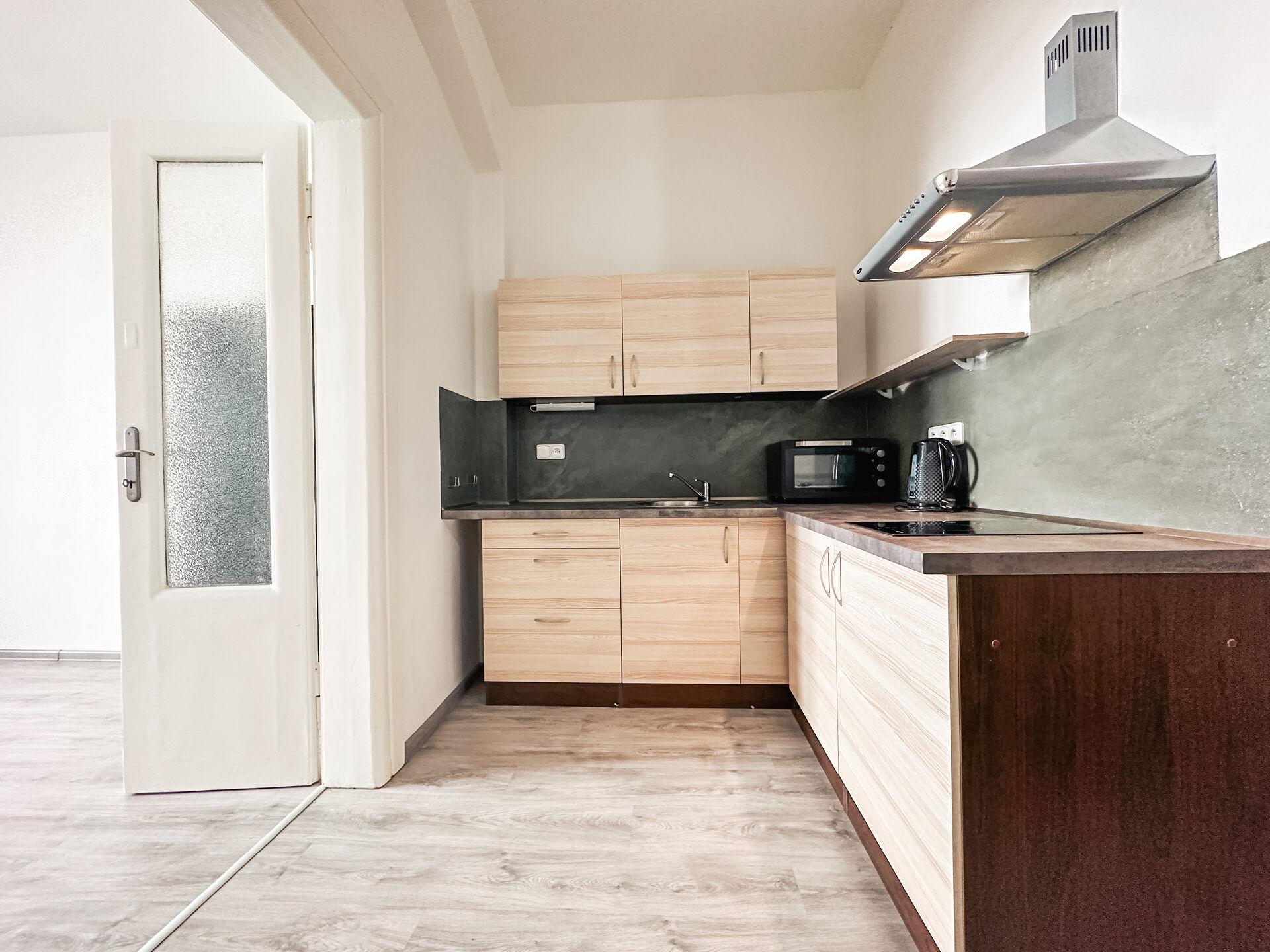 Pronájem bytu 1+1, 32 m2, ul. Jeronýmova, Praha-Žižkov