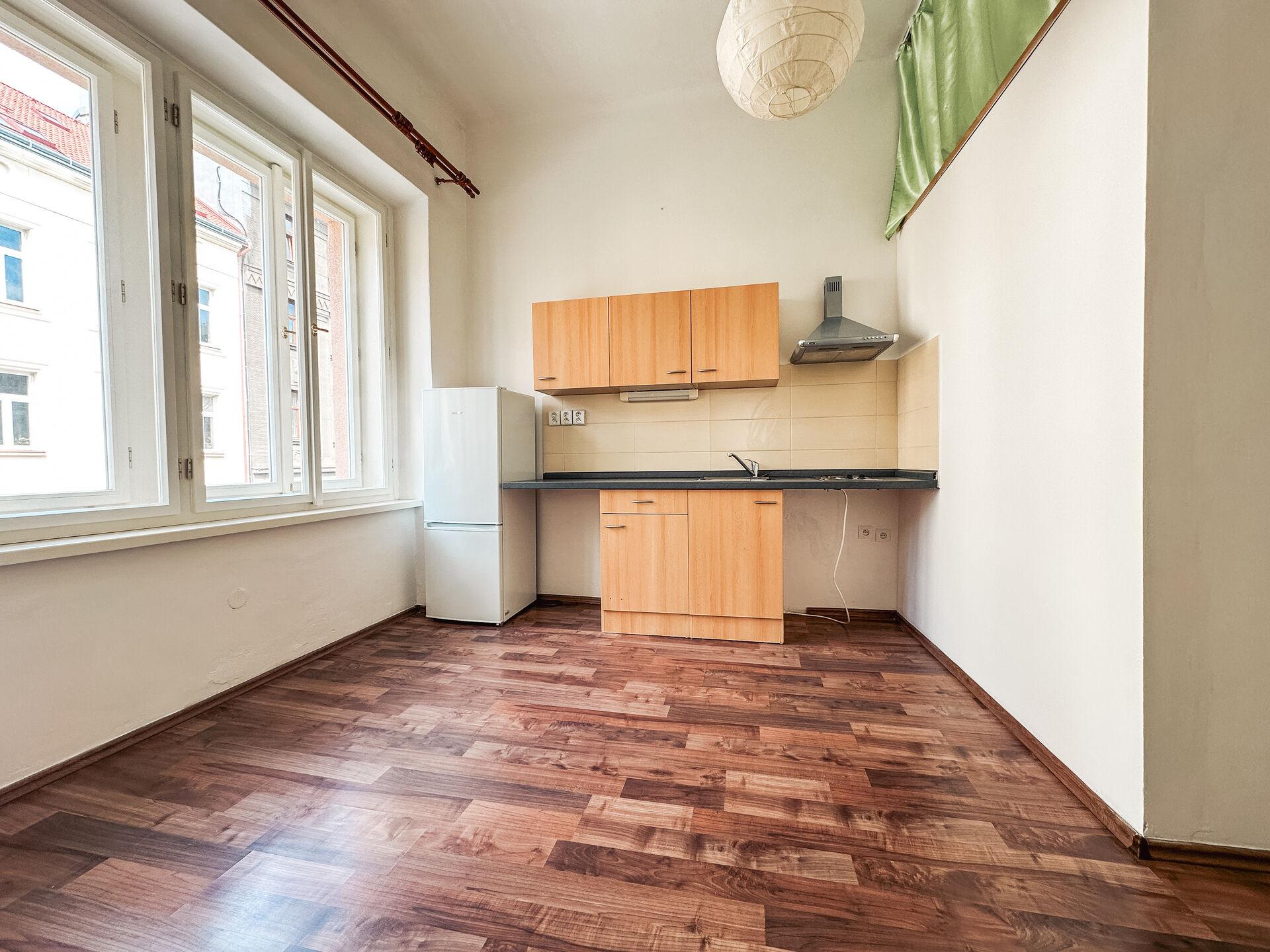 Pronájem 2kk, 40 m2, ul. Jeronýmova, Praha-Žižkov