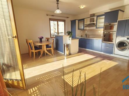 Pronájem bytu, 3+kk, 78 m² obrázek