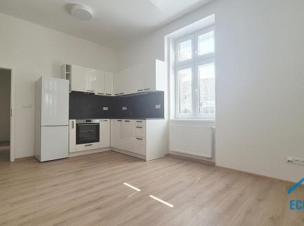 Pronájem bytu, 2+kk, 43 m²