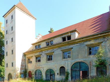 3 | Prodej - historický objekt, 8 927 m²