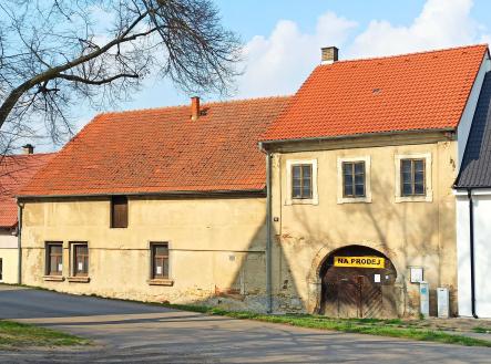3 | Prodej - dům/vila, 450 m²