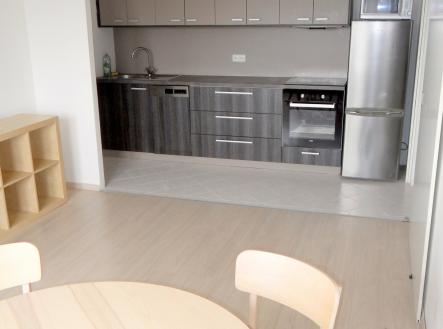 b | Pronájem bytu, 2+kk, 44 m²