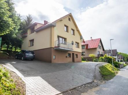 800x800-ke42c-83331-prodej-rodinneho-domu-246-m2-pozemek-780-m2-img-0723-357010a91f-2434331160 | Prodej - hotel, 246 m²