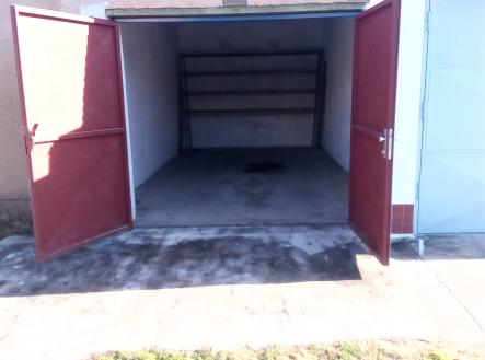 aaaa | Prodej - malý objekt/garáž