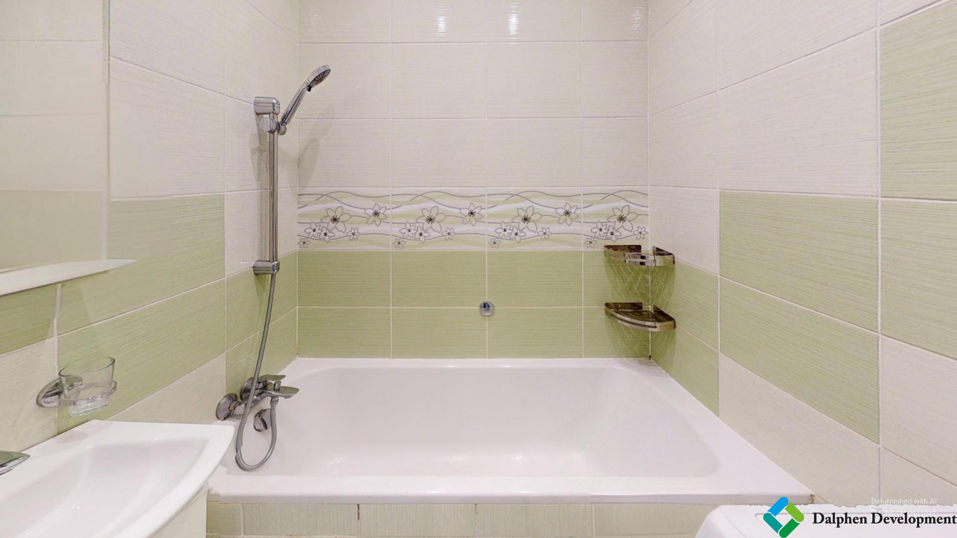 Byt-31-Hlavni-trida-Havirov-Bathroom-Defurnished.jpg