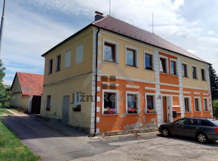 Prodej - nájemní dům, 444 m²