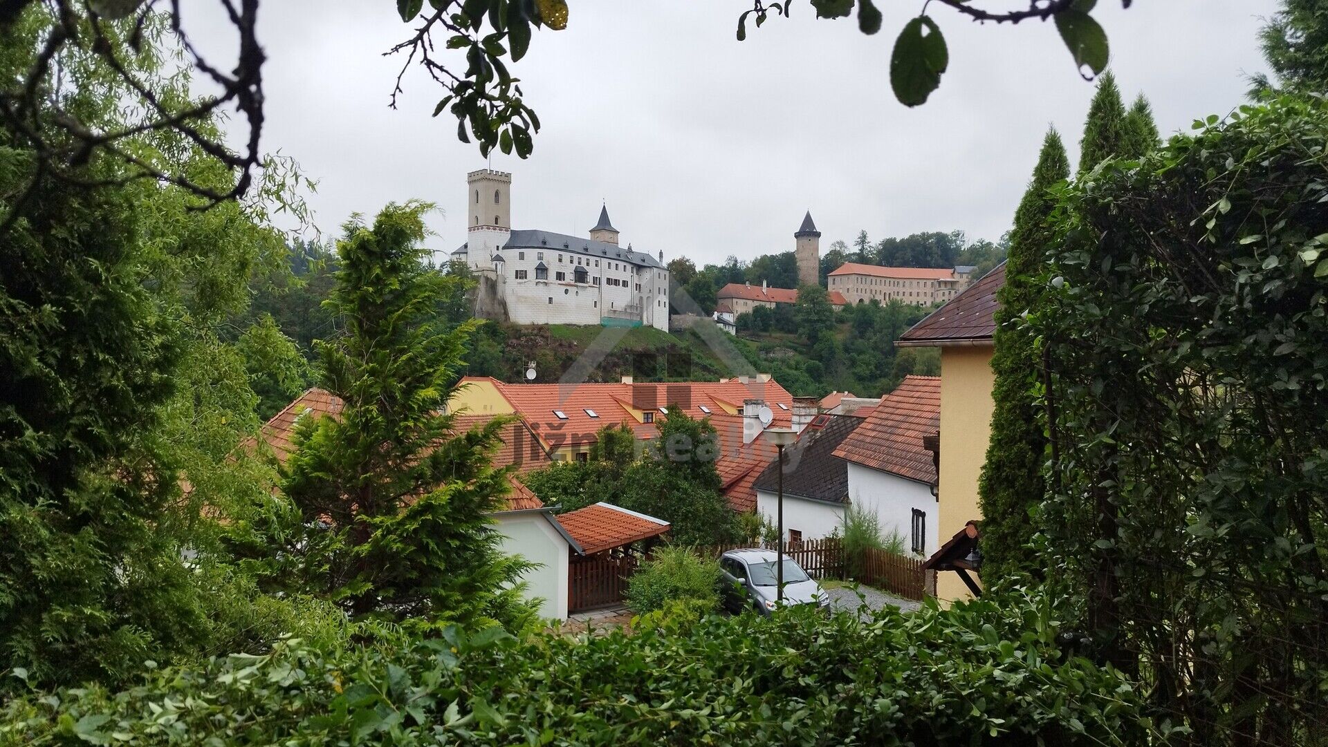 Prodej RD s penzionem v Rožmberku nad Vltaovu