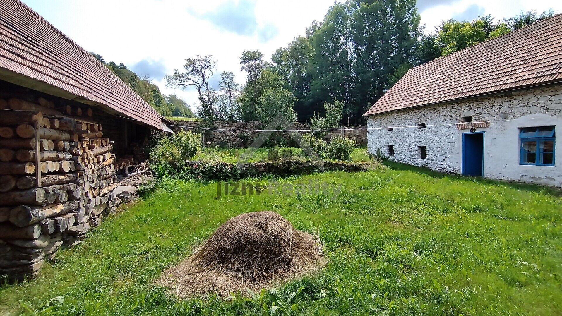 Krásná chalupa polosamota v Novohradských horách