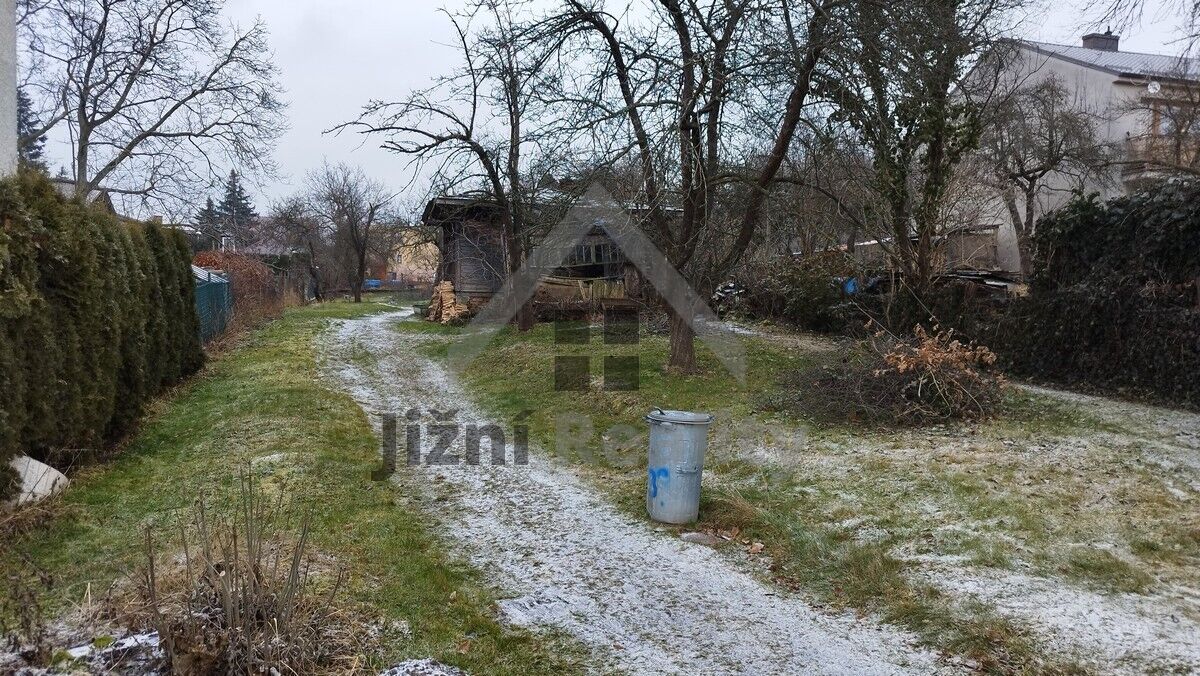 Stavební parcela 981 m2 na Včelné