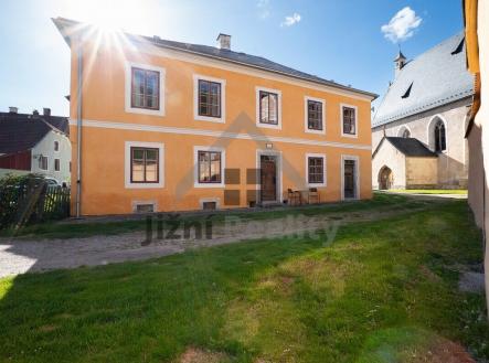 Prodej - dům/vila, 198 m²