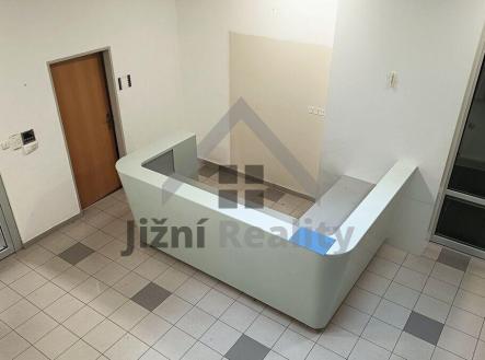 Pronájem - kanceláře, 1 054 m²