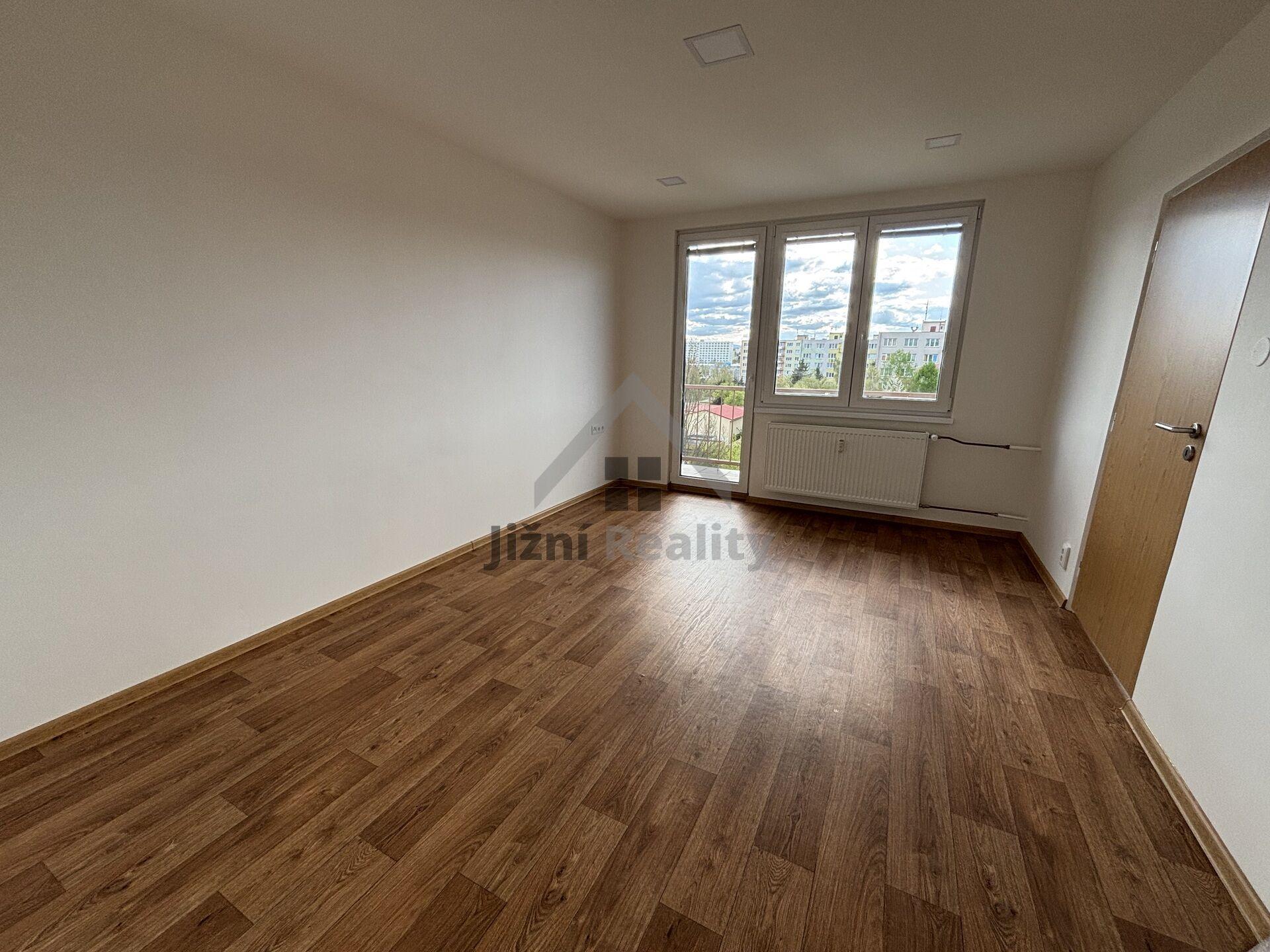 Byt 3+1/B, OV, 61 m2, ulice Průběžná, České Budějovice