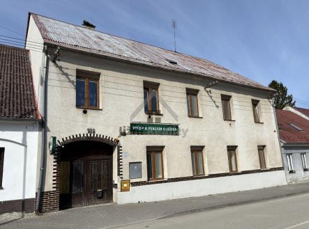 Prodej - dům/vila, 900 m²