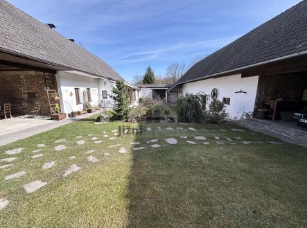 Prodej - dům/vila, 300 m²